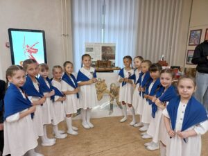 аквамарин средняя группа